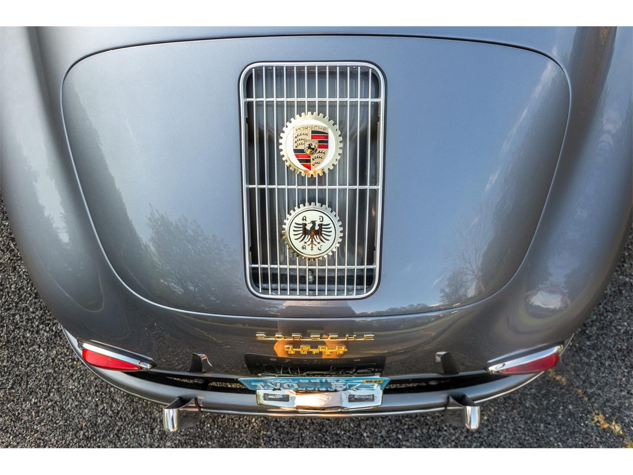 Porsche-356-replica-1957-Seal-Gray-Brown-Diamond-Stitch-44