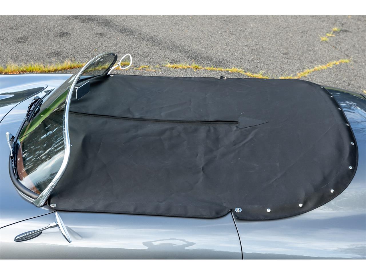 Porsche-356-replica-1957-Seal-Gray-Brown-Diamond-Stitch-54