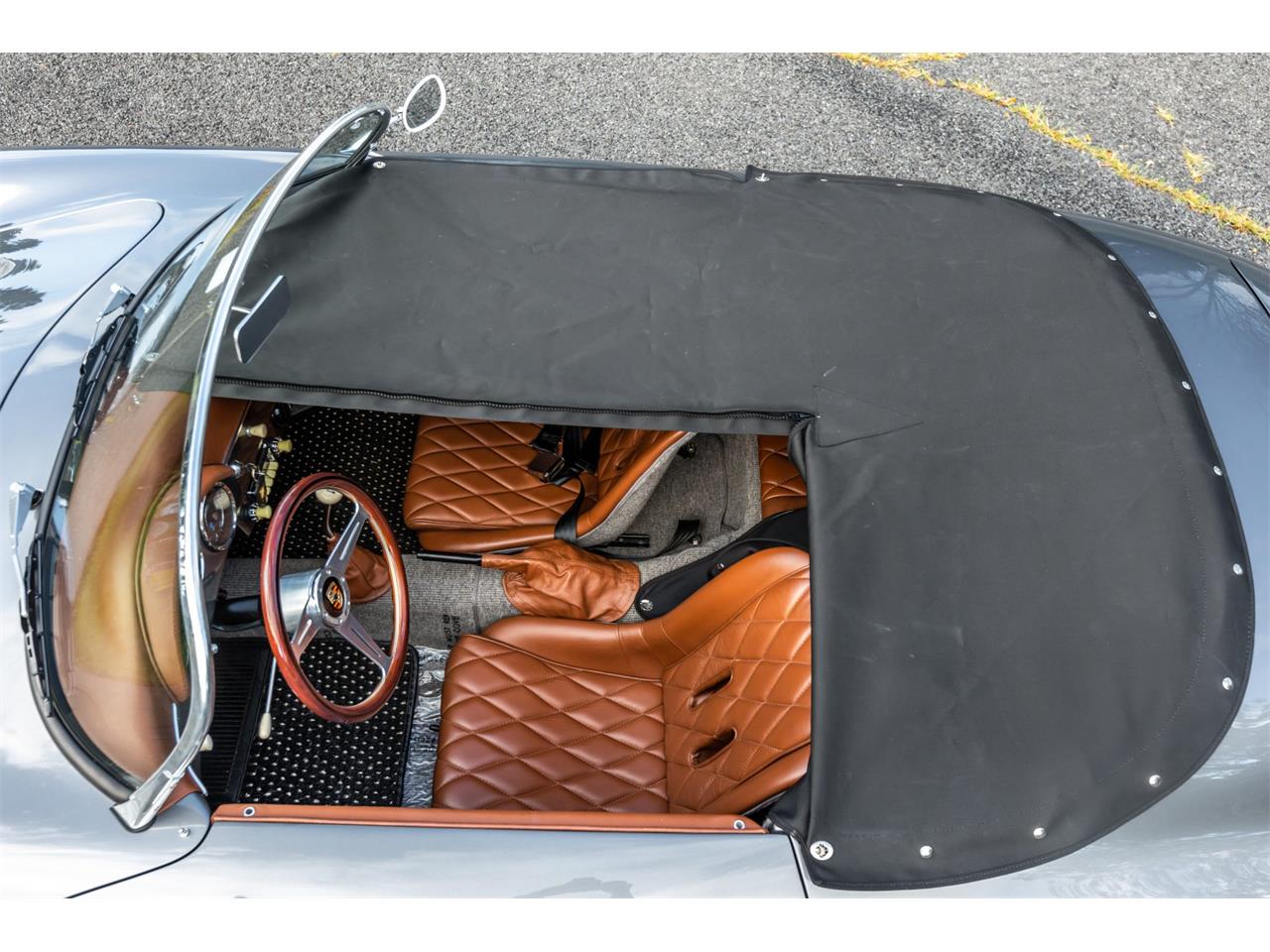 Porsche-356-replica-1957-Seal-Gray-Brown-Diamond-Stitch-8