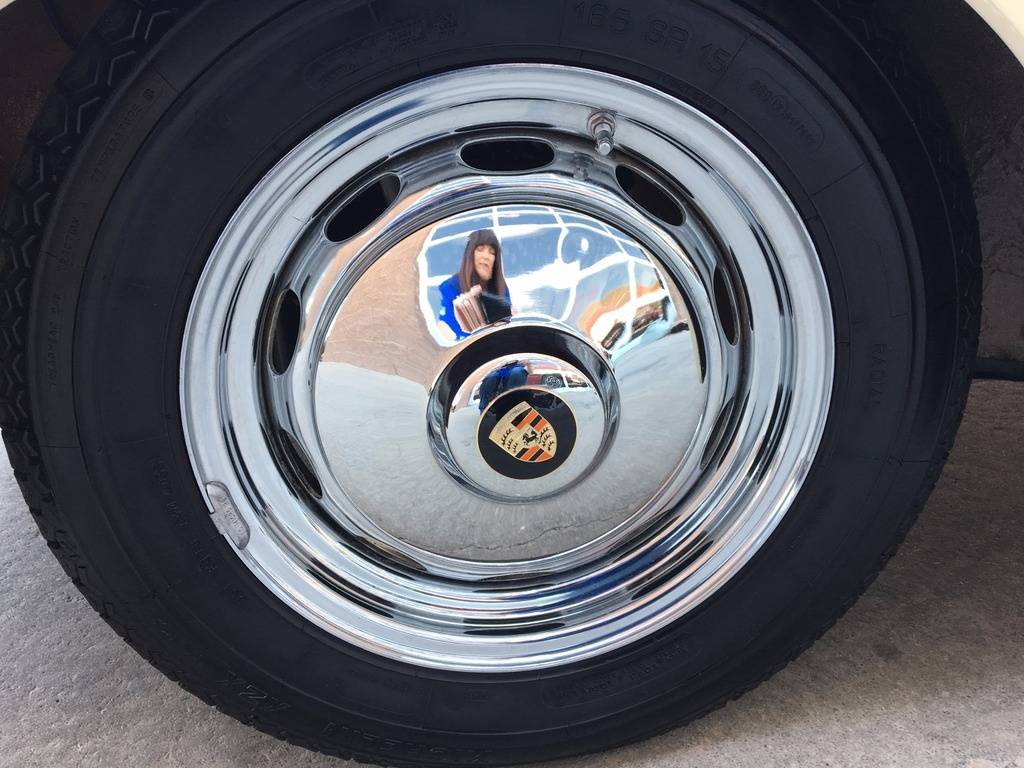 Porsche-356-speedster-replica-1956-yellow-208