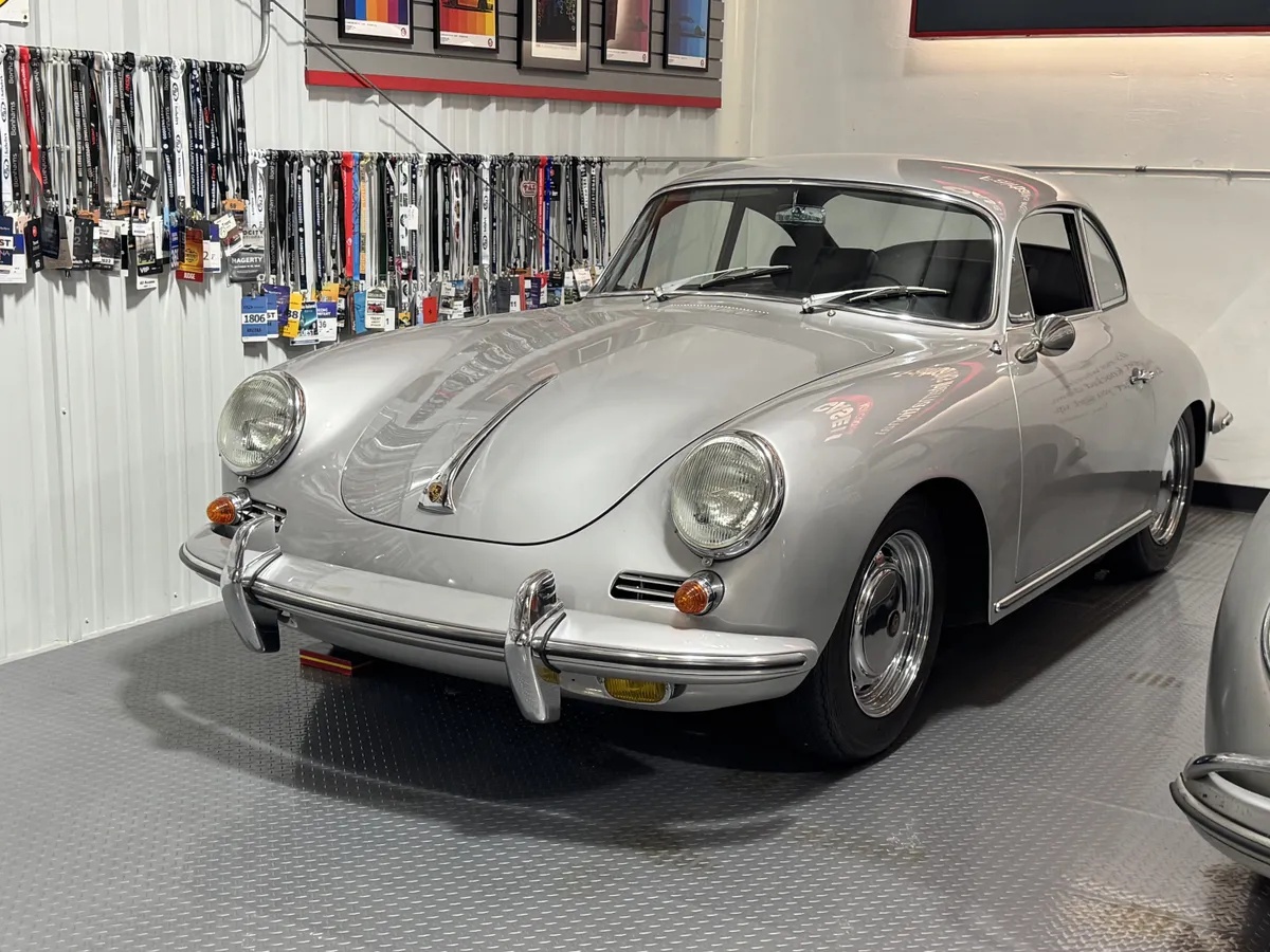 Porsche-356c-1965-6206-Silver-Metallic-Onyx-Black-4