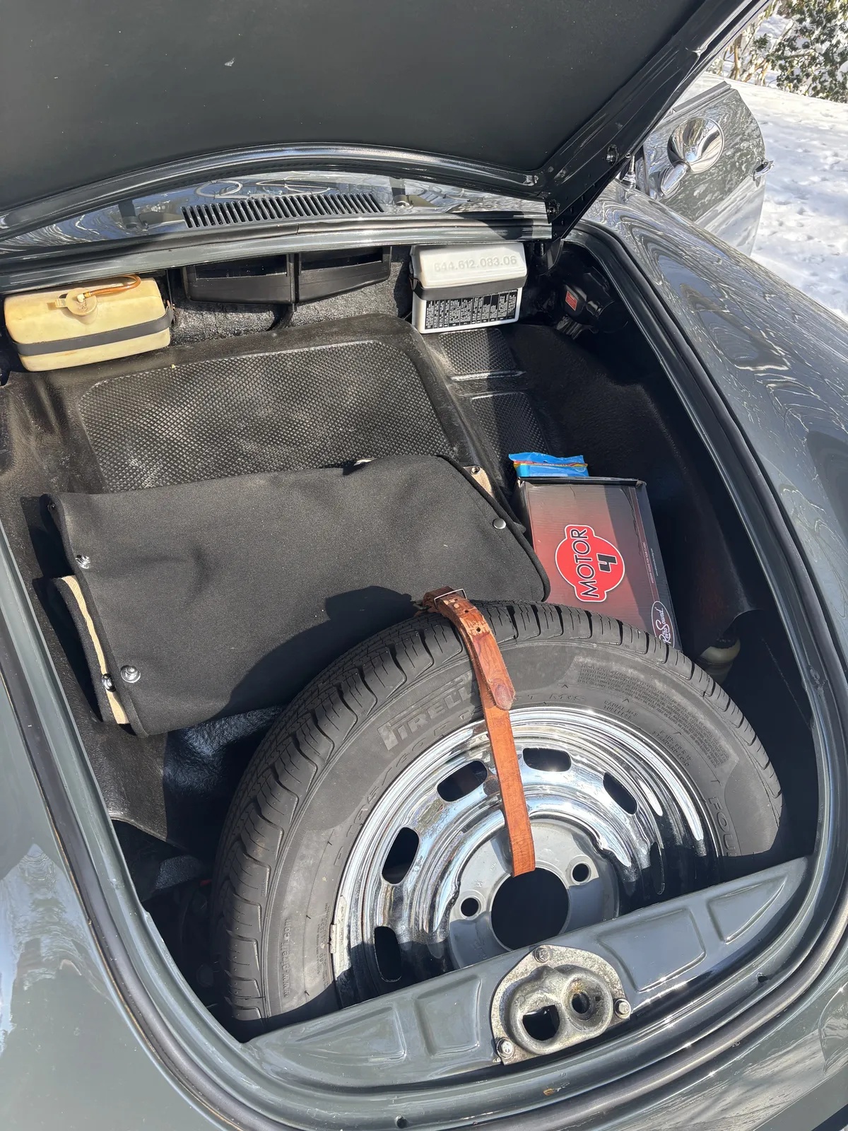 Porsche-356c-1965-Slate-Grey-6401-Black-7