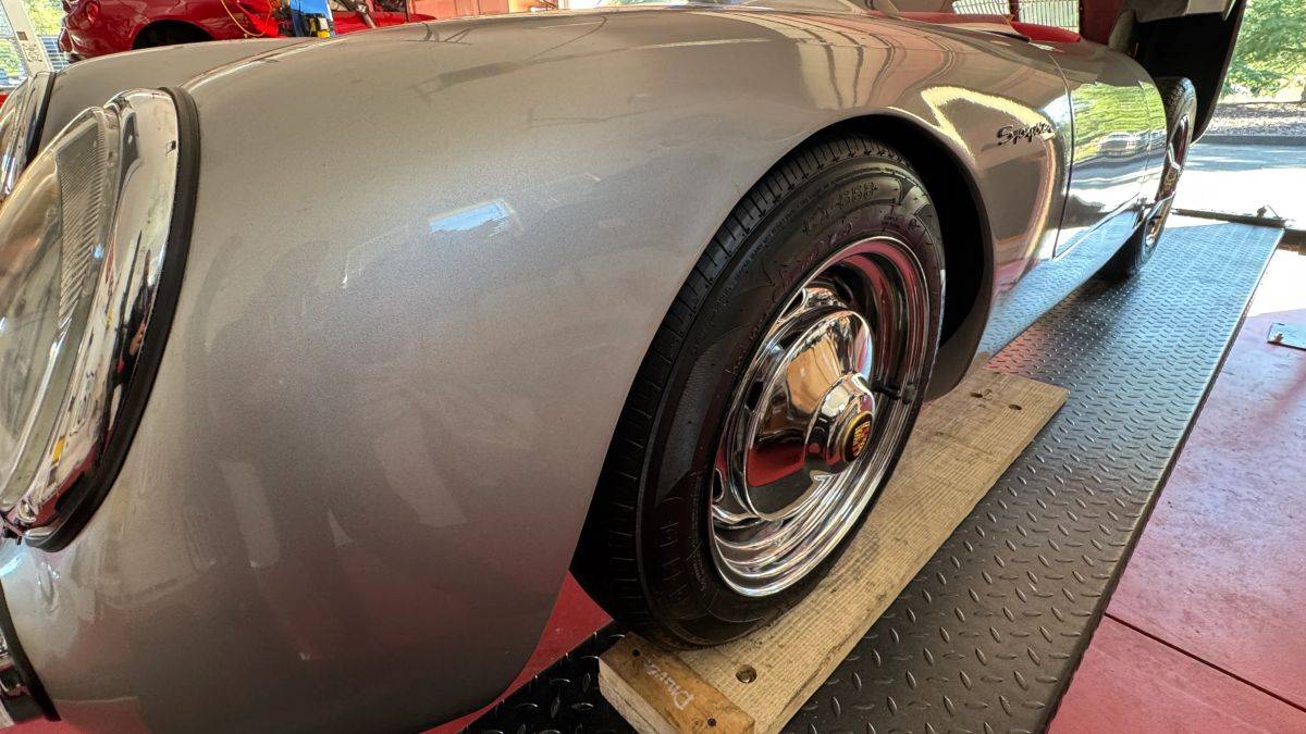 Porsche-550-spyder-replica-1955-silver-13