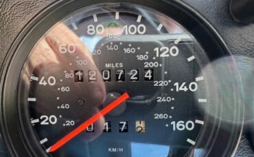 Porsche-911-1986-Garnet-Red-Metallic-Beige-1