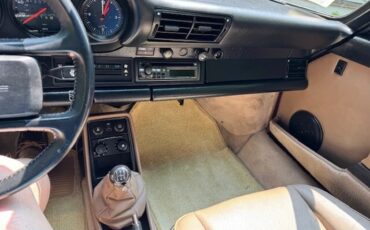 Porsche-911-1986-Garnet-Red-Metallic-Beige-10