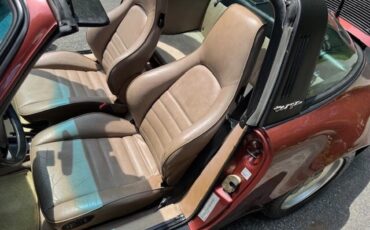 Porsche-911-1986-Garnet-Red-Metallic-Beige-3