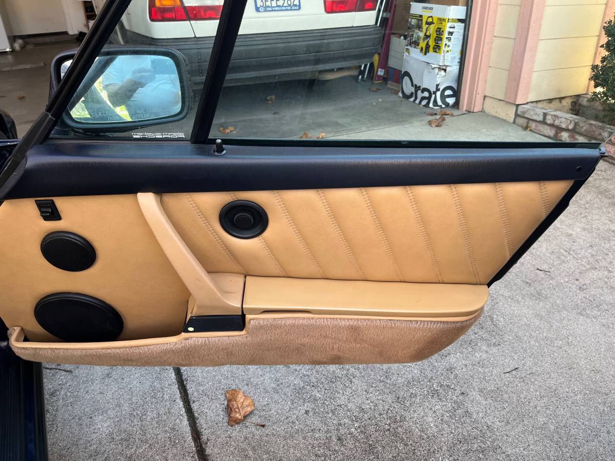 Porsche-911-1989-blue-10