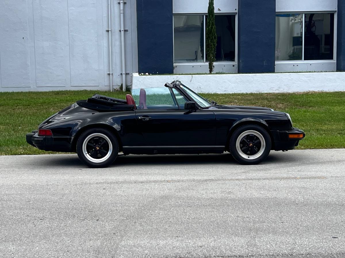 Porsche-911-carrera-1986-103