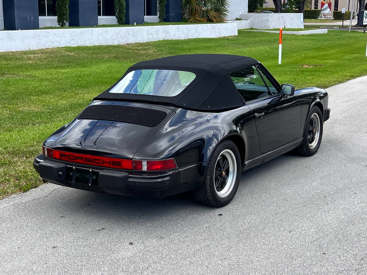 Porsche-911-carrera-1986-2