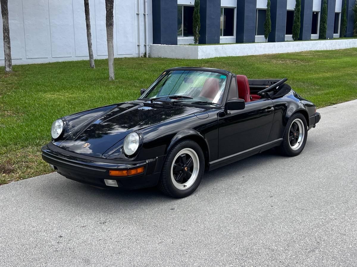 Porsche-911-carrera-1986-24
