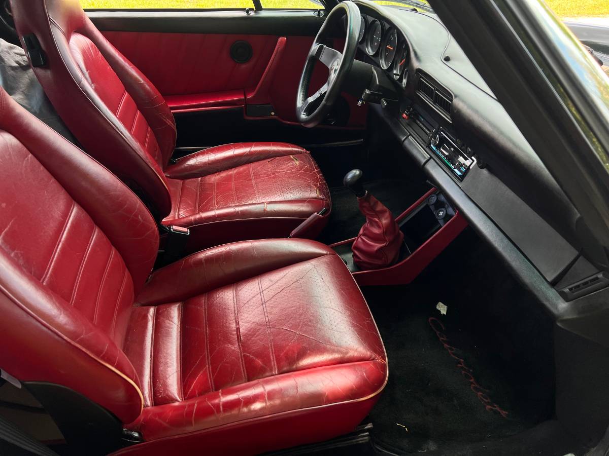 Porsche-911-carrera-1986-27