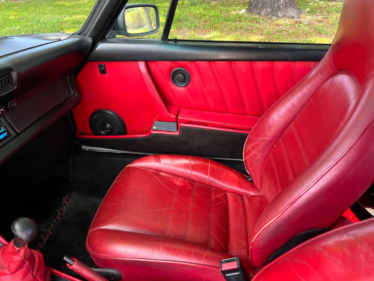 Porsche-911-carrera-1986-49