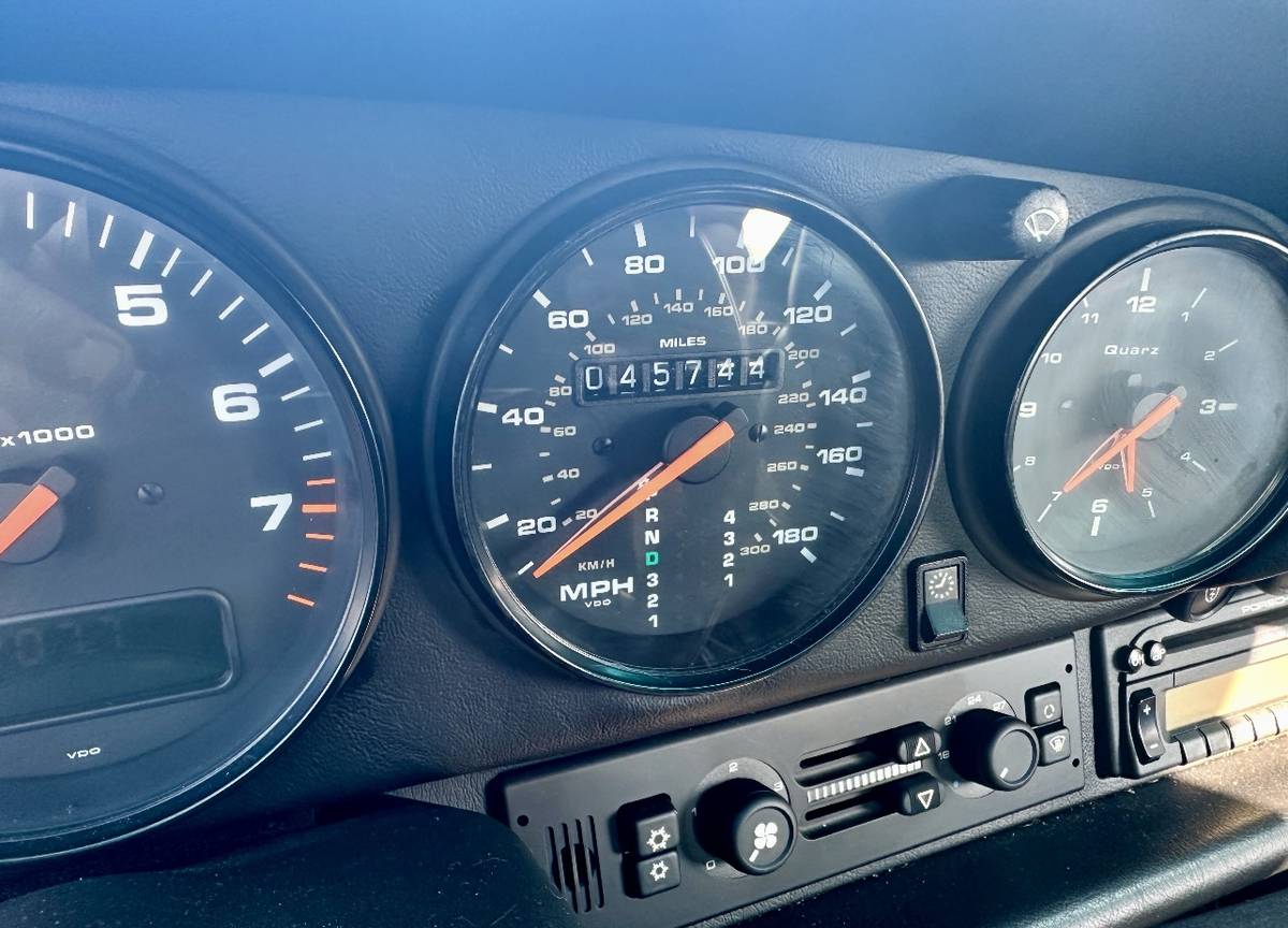 Porsche-911-carrera-1996-black-8