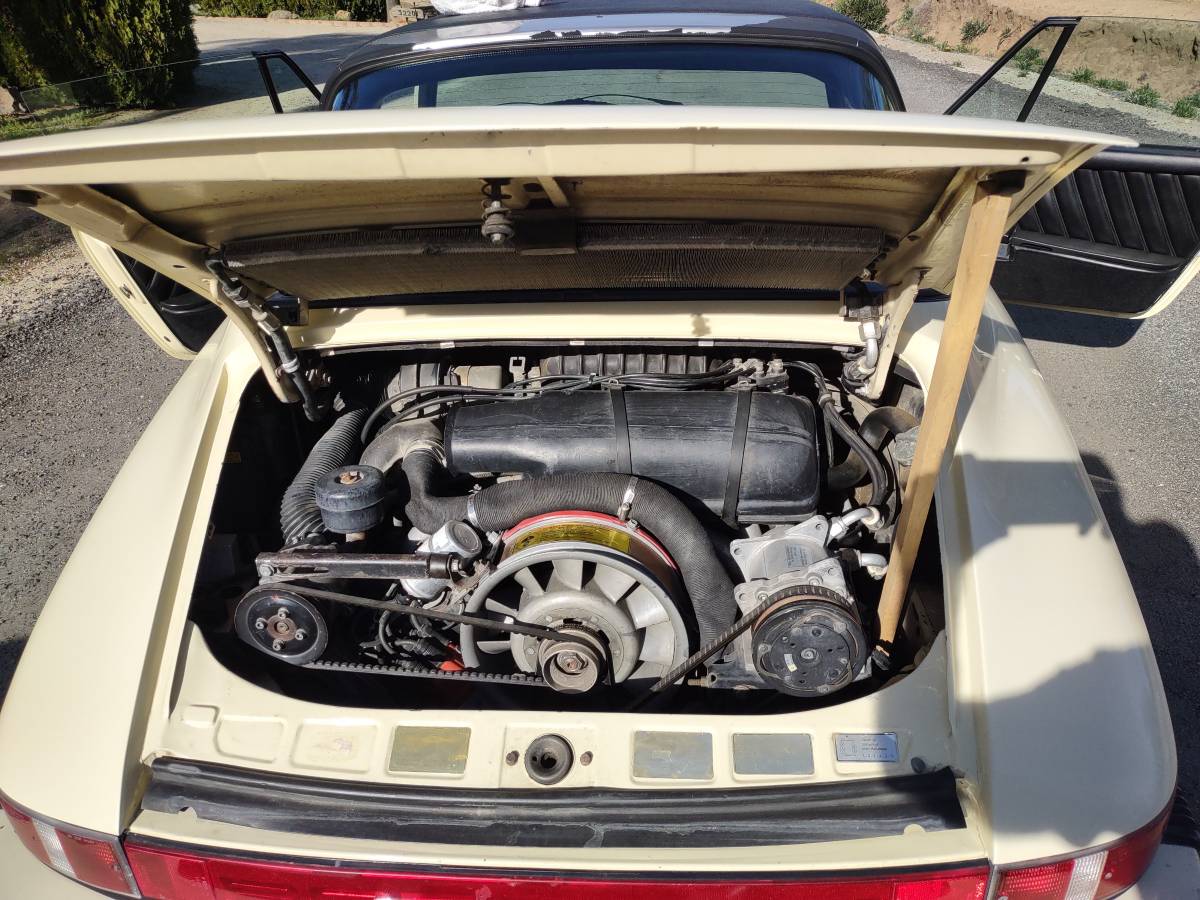 Porsche-911-s-1977-12