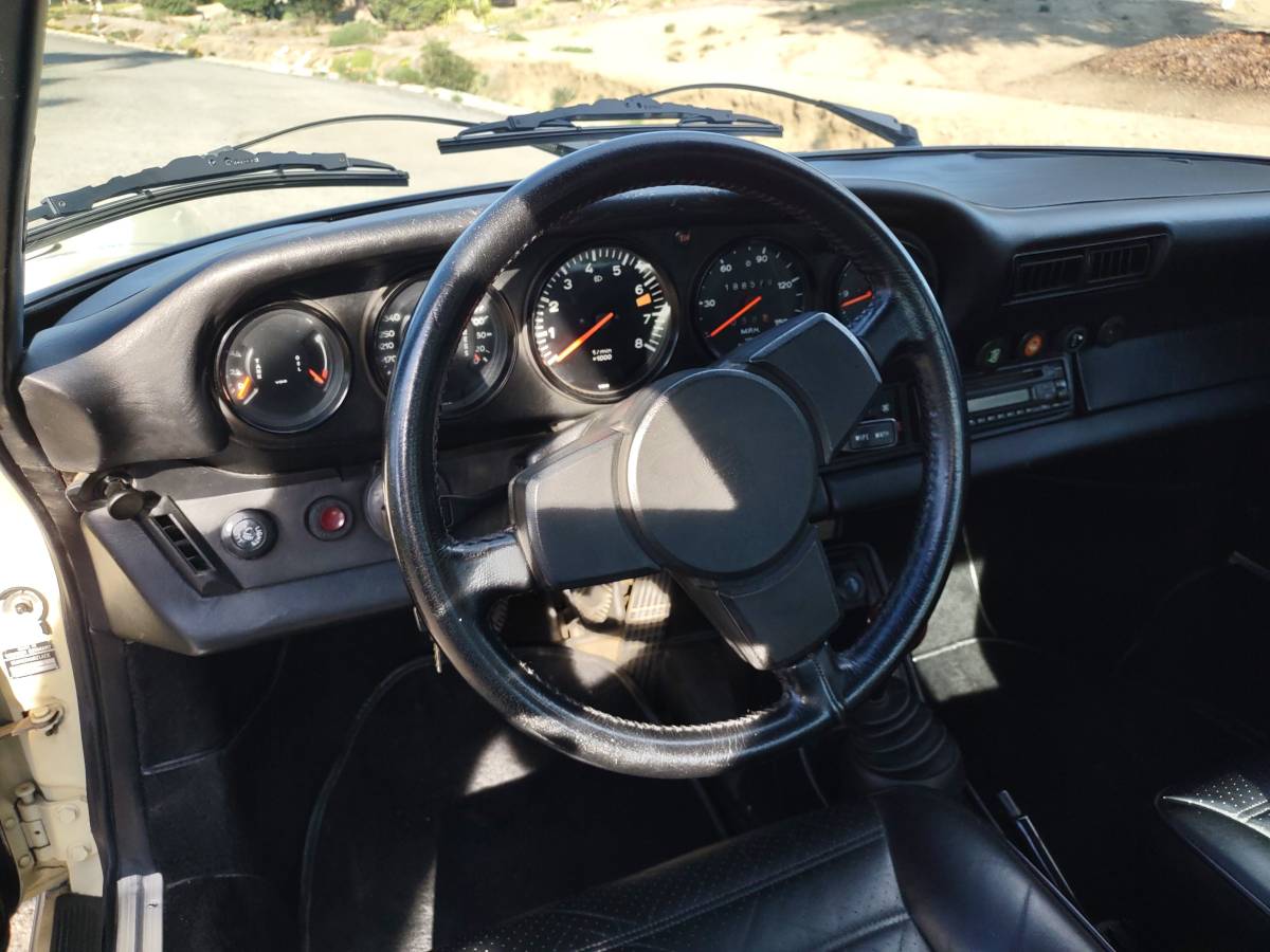 Porsche-911-s-1977-5