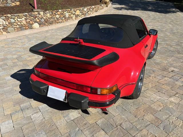 Porsche-911-sc-cabriolet-1983-red-11