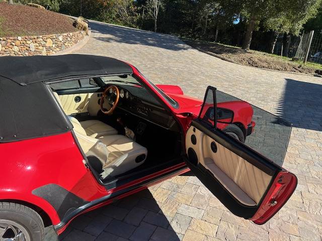 Porsche-911-sc-cabriolet-1983-red-6