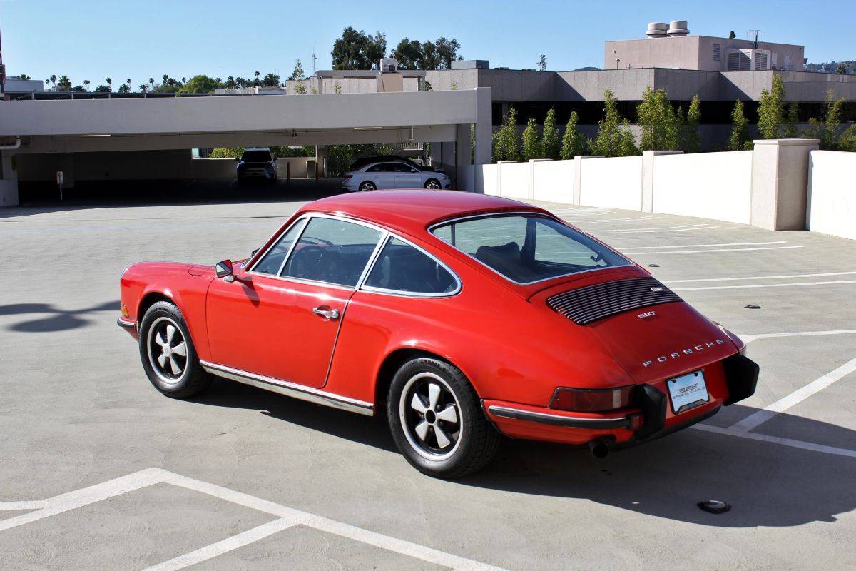 Porsche-911-t-coupe-1973-red-10
