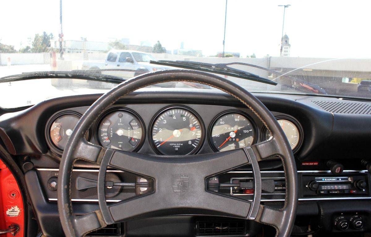 Porsche-911-t-coupe-1973-red-14