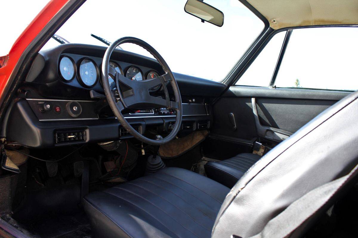 Porsche-911-t-coupe-1973-red-16