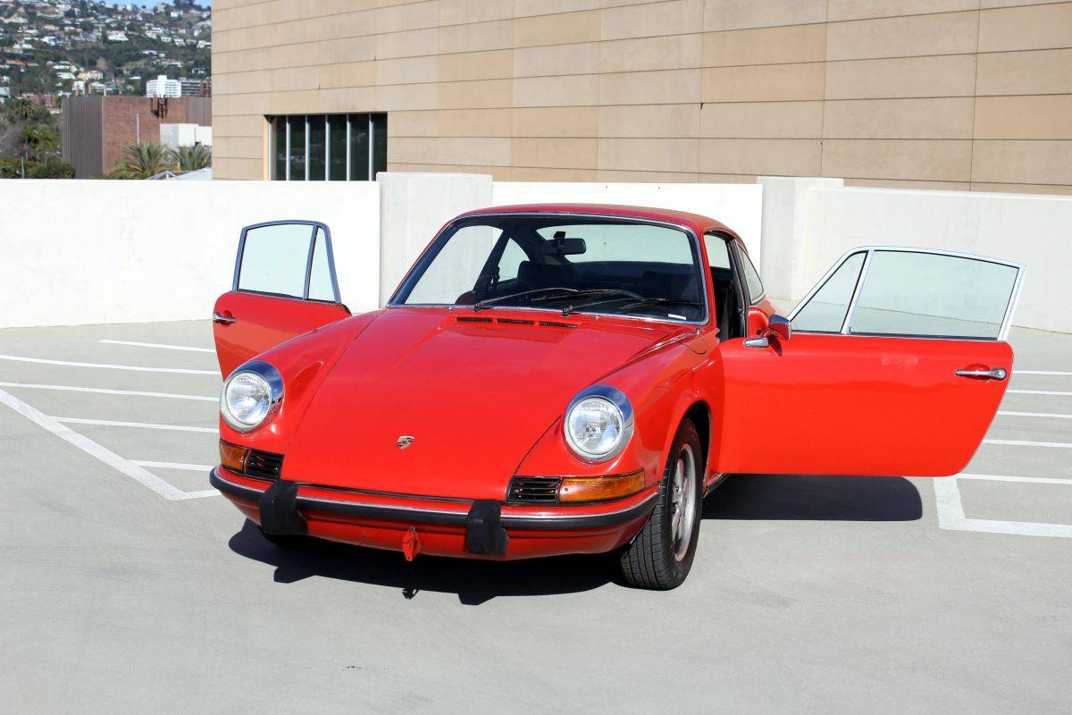Porsche-911-t-coupe-1973-red-18
