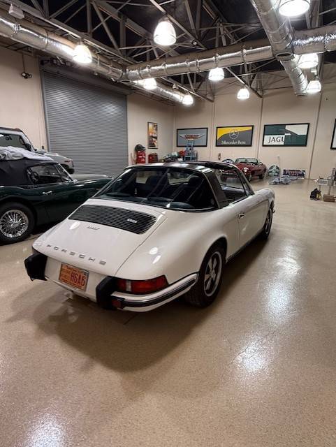 Porsche-911s-targa-1973-white-11