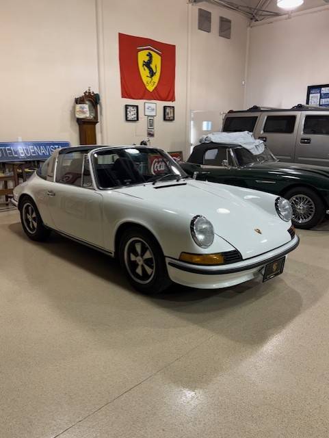 Porsche-911s-targa-1973-white-35