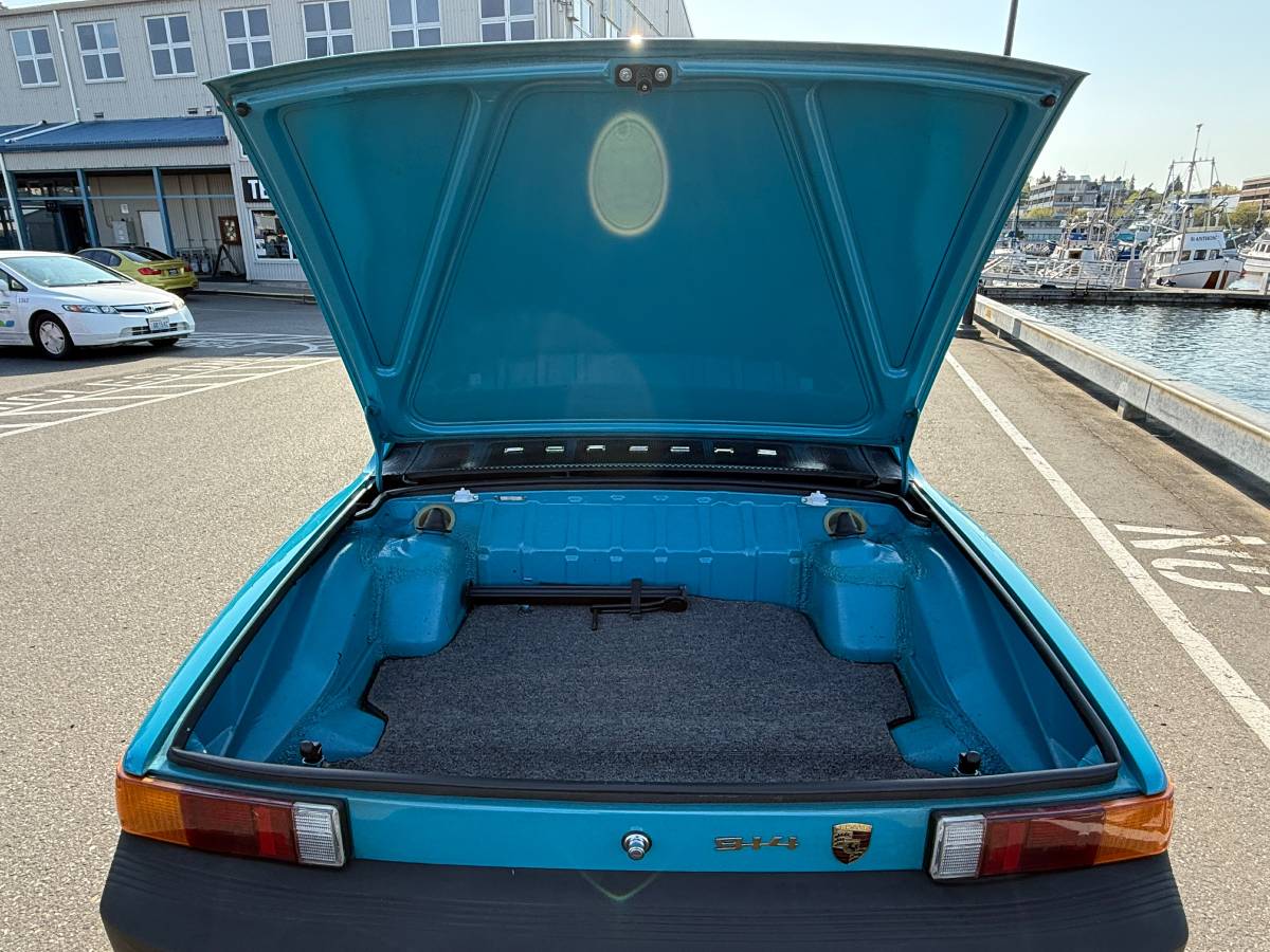 Porsche-914-1975-blue-54