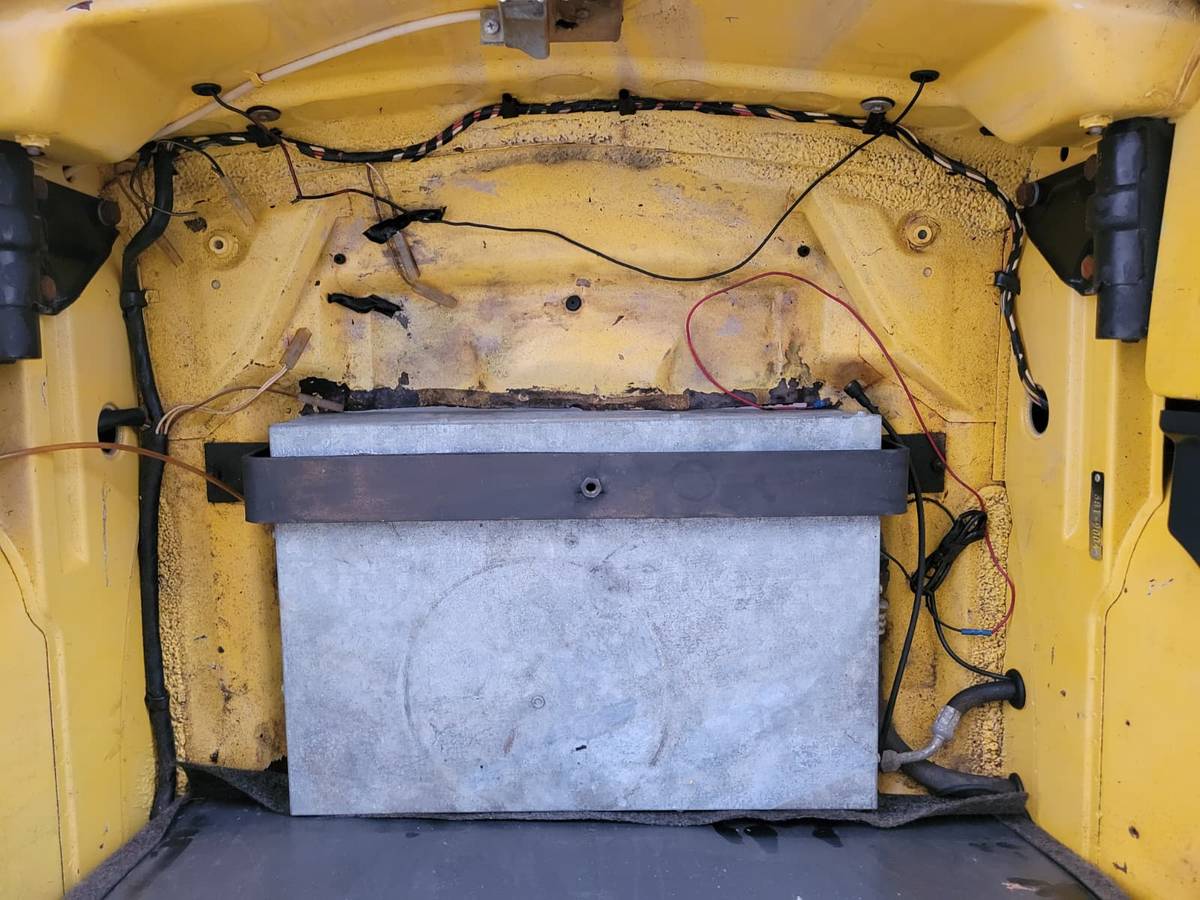 Porsche-914-2.0l-1976-yellow-1