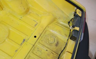 Porsche-914-2.0l-1976-yellow-7