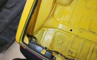 Porsche-914-2.0l-1976-yellow-8