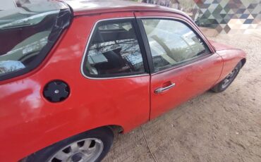 Porsche-924-1977-14