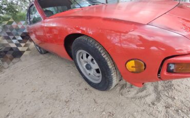 Porsche-924-1977