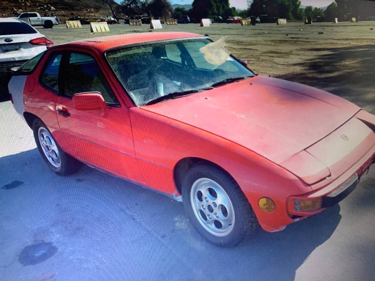 Porsche-924-s-1987-red-1