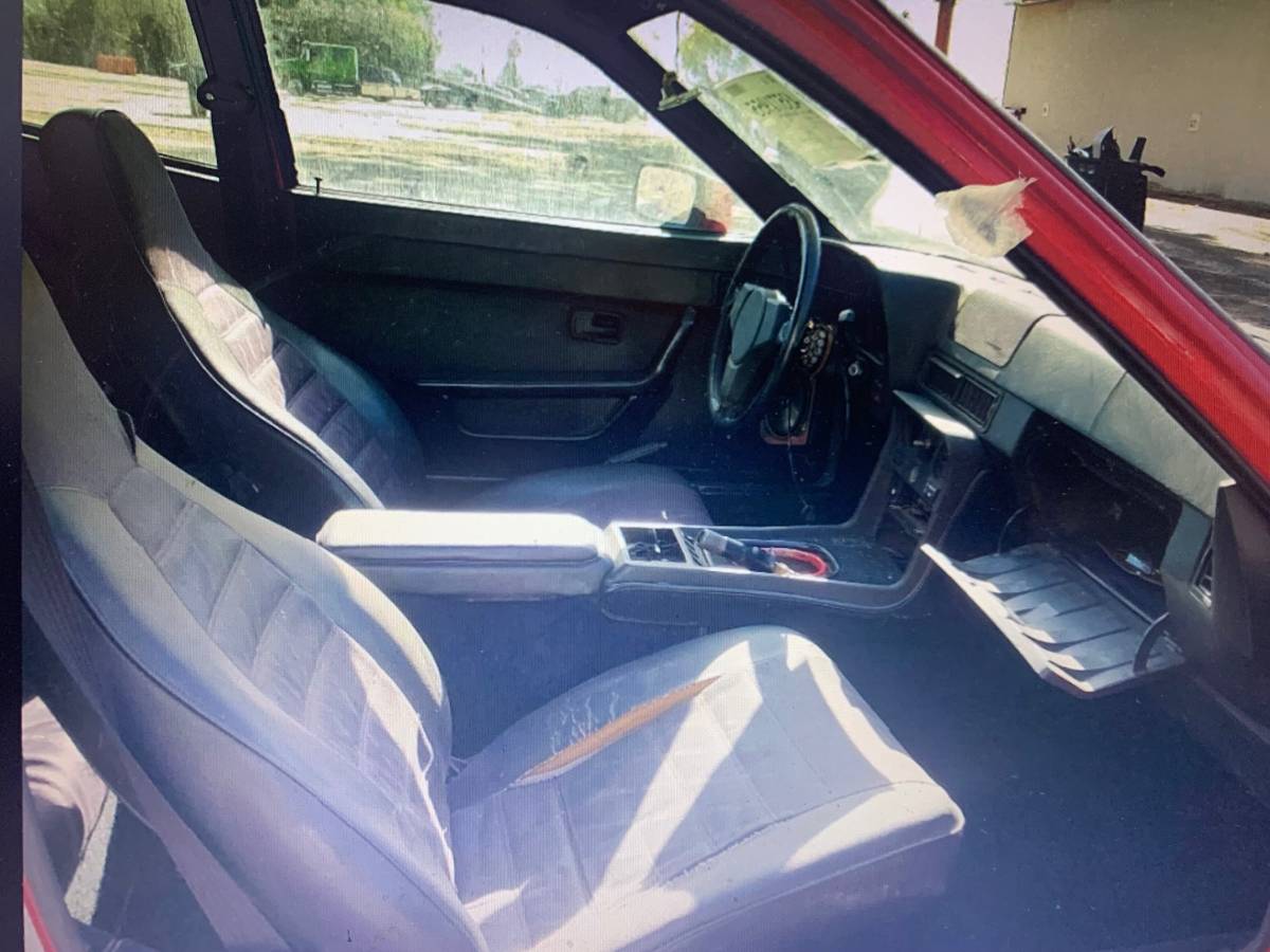 Porsche-924-s-1987-red-6