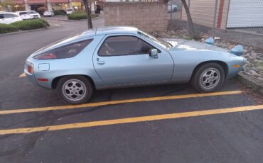 Porsche-928-1980-blue-2
