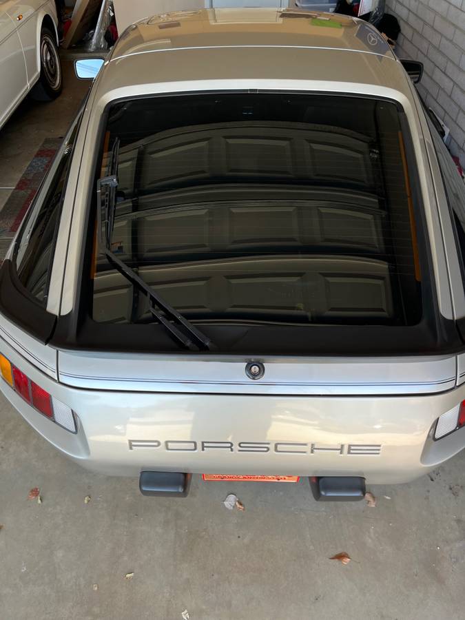 Porsche-928-1984-silver-12