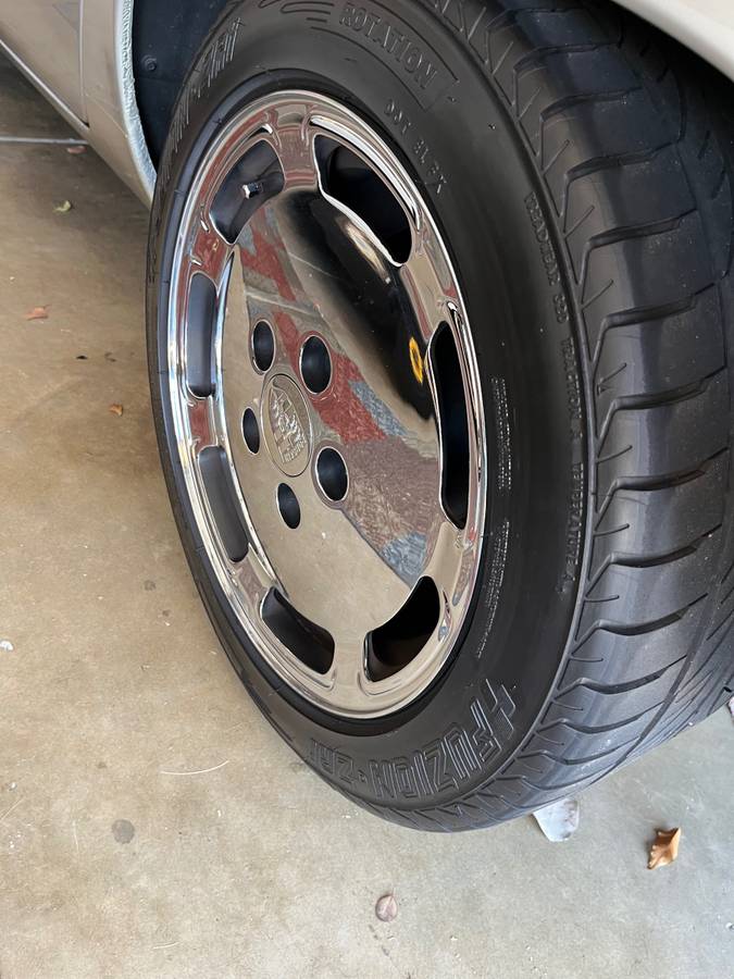 Porsche-928-1984-silver-16