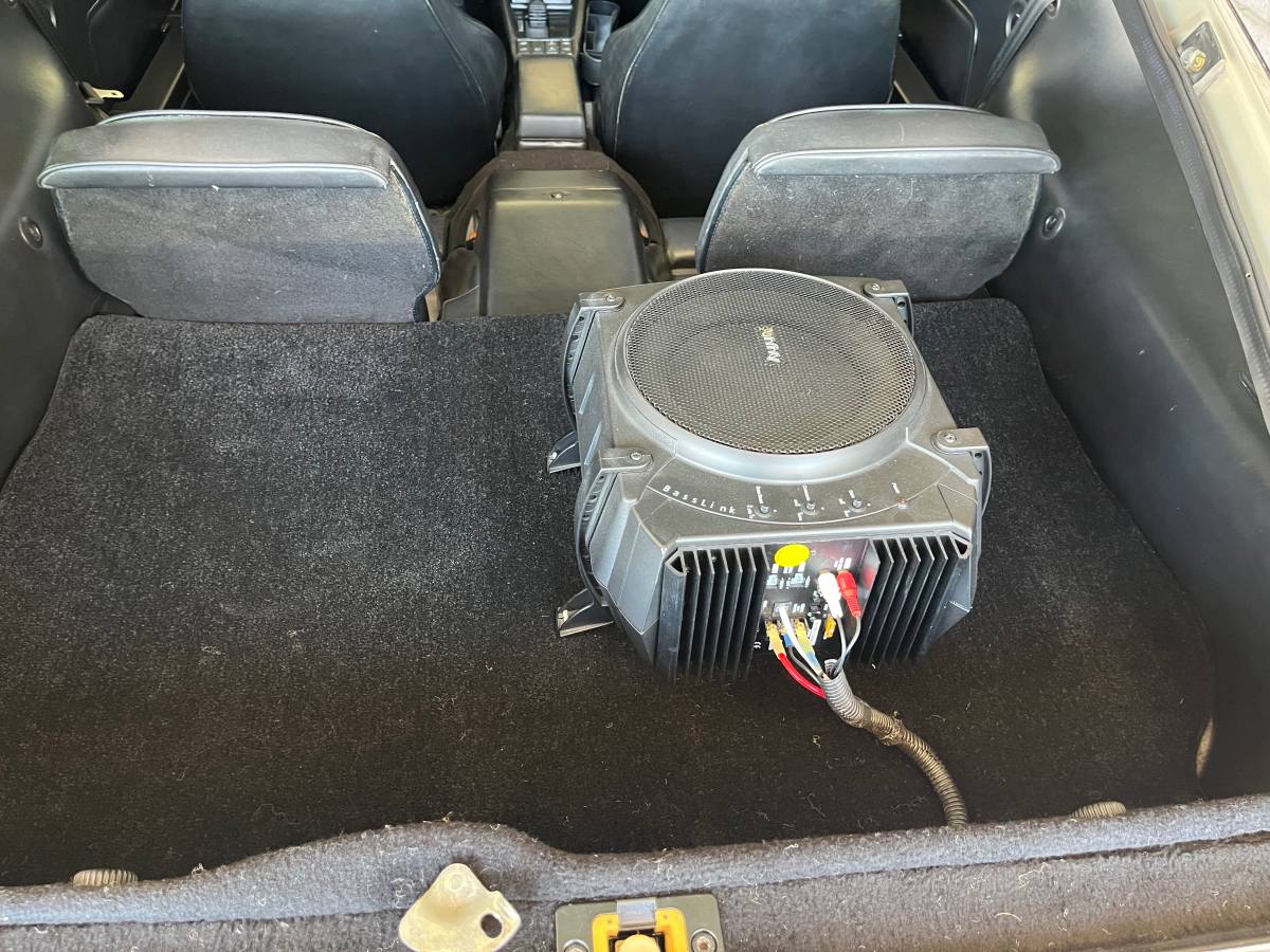 Porsche-928-1984-silver-18