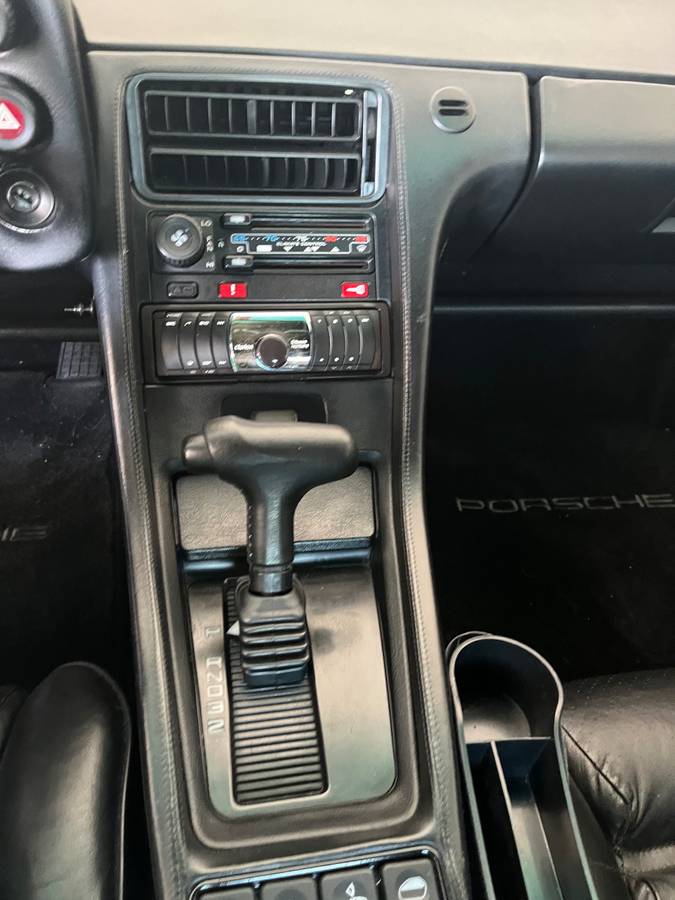 Porsche-928-1984-silver-2