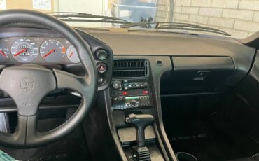 Porsche-928-1984-silver-3