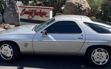 Porsche-928-1984-silver-4