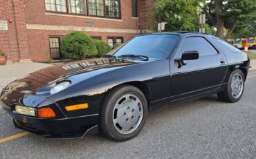 Porsche-928-1989-black-13