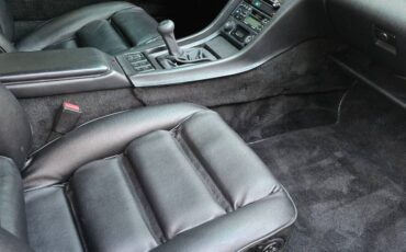 Porsche-928-1989-black-18