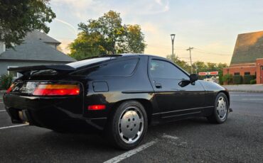 Porsche-928-1989-black-7