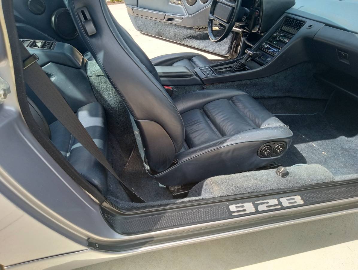 Porsche-928-s4-1989-silver-12