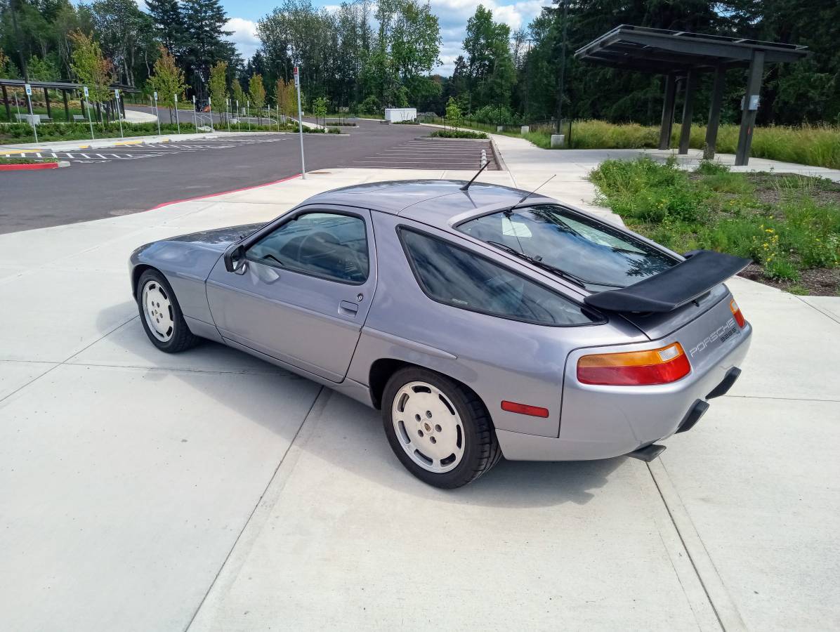 Porsche-928-s4-1989-silver-23