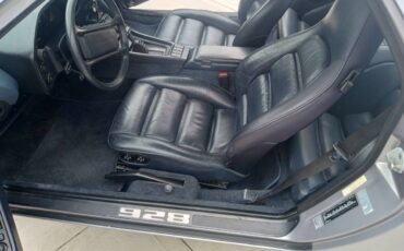 Porsche-928-s4-1989-silver-35