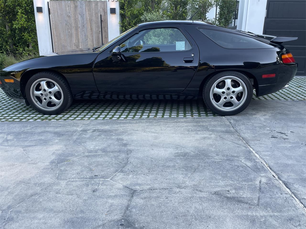 Porsche-928gts-1994-Black-Tan-23