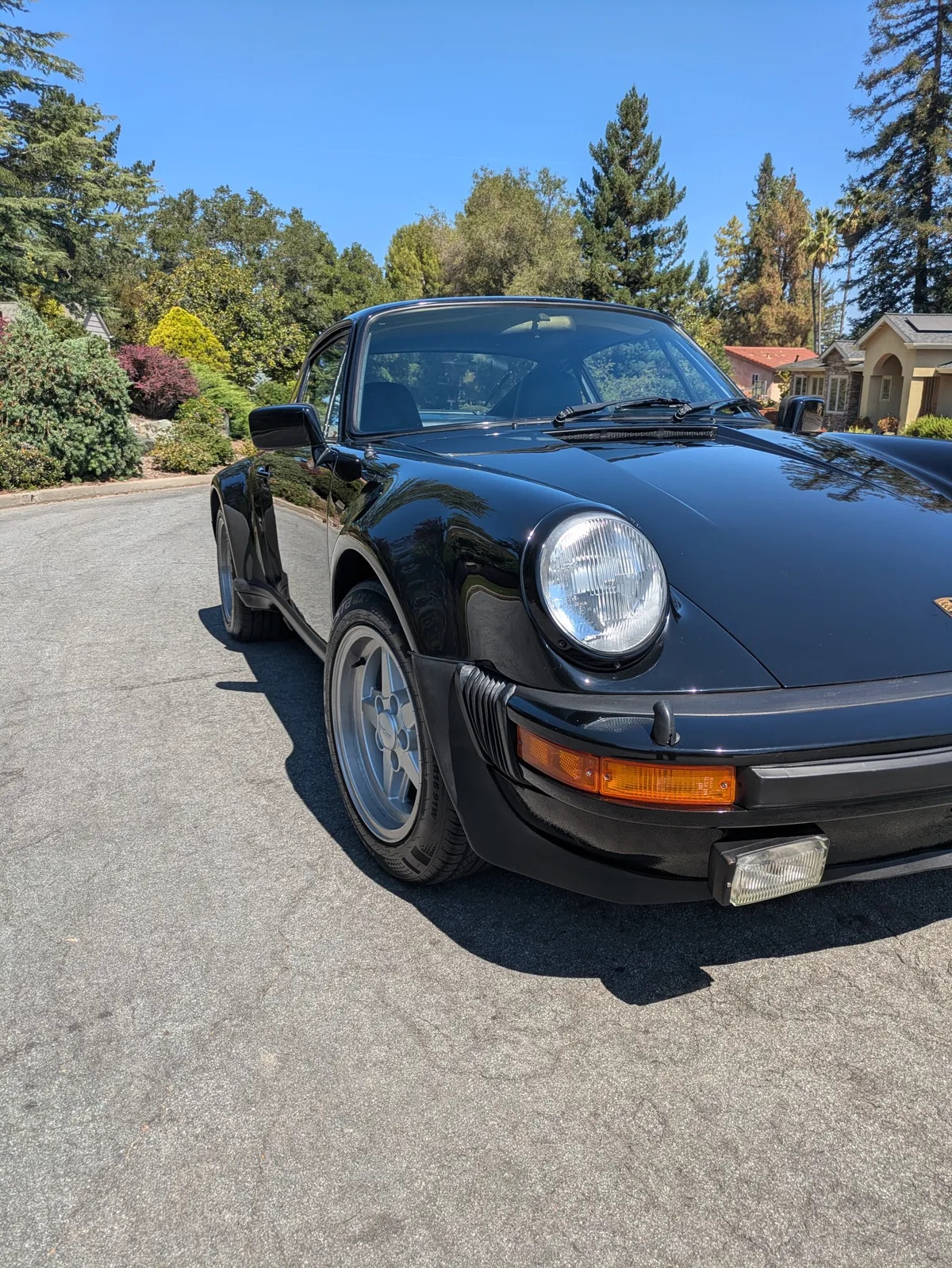 Porsche-930-1976-Black-Black